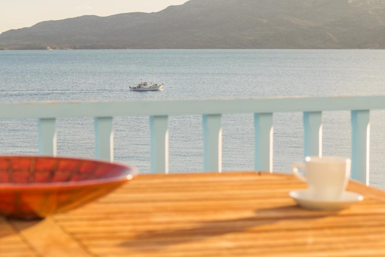 Il Porto Di Milos Adamantas  Bagian luar foto