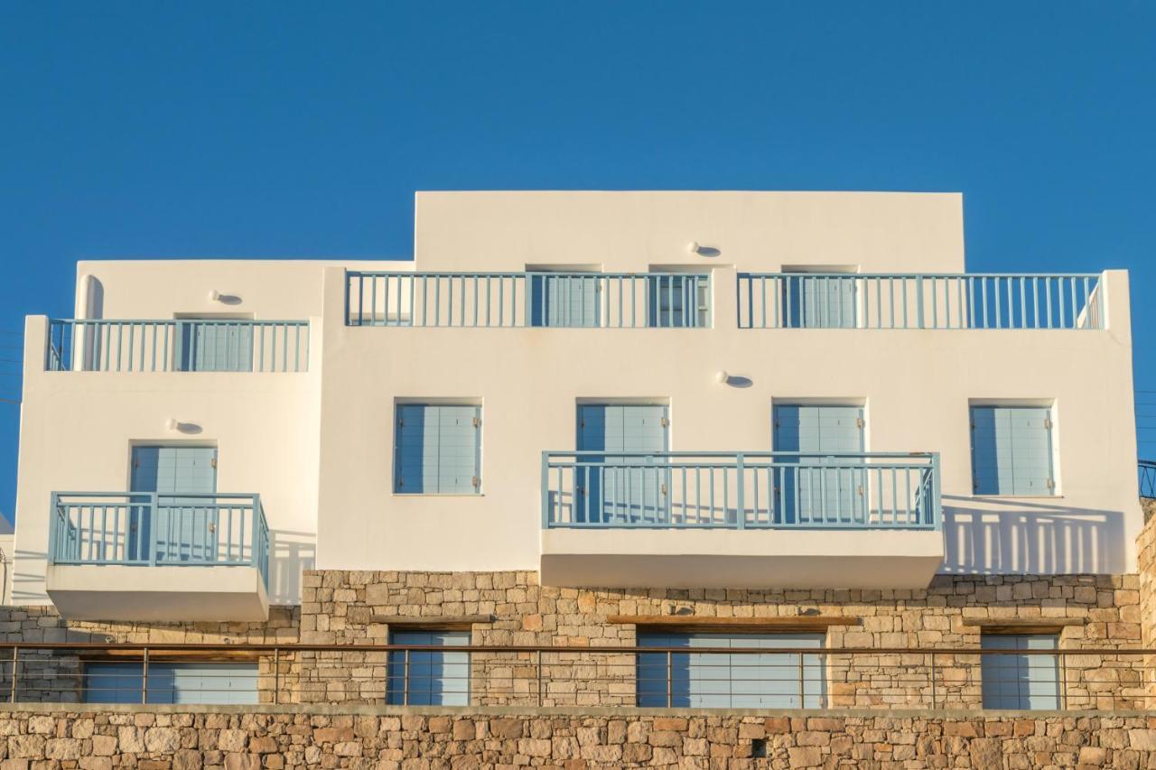 Il Porto Di Milos Adamantas  Bagian luar foto